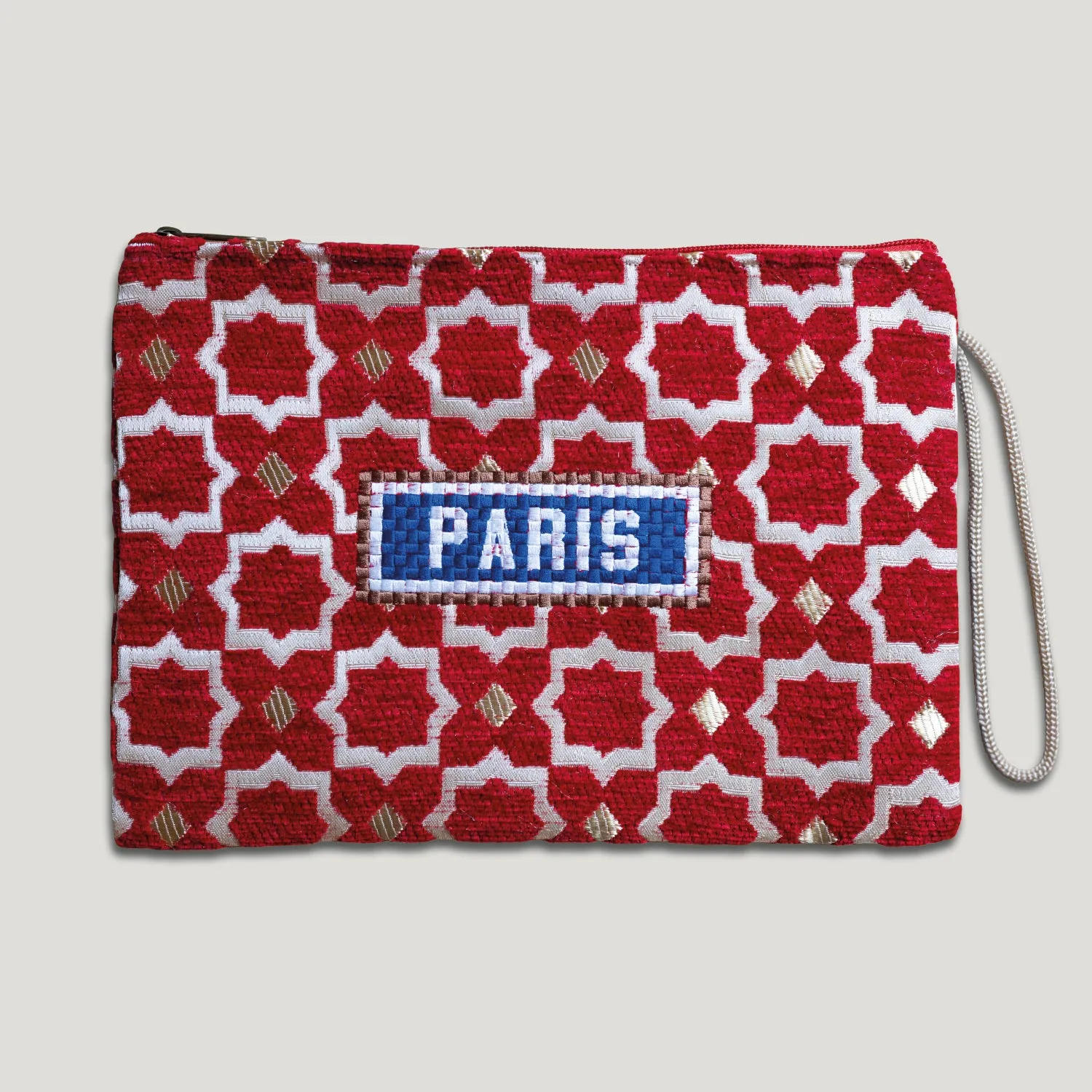 POCHETTE TISSU MAROCAIN - BRODERIE PARIS - INSPIRÉE DU MÉTRO PARISIEN - ROUGE