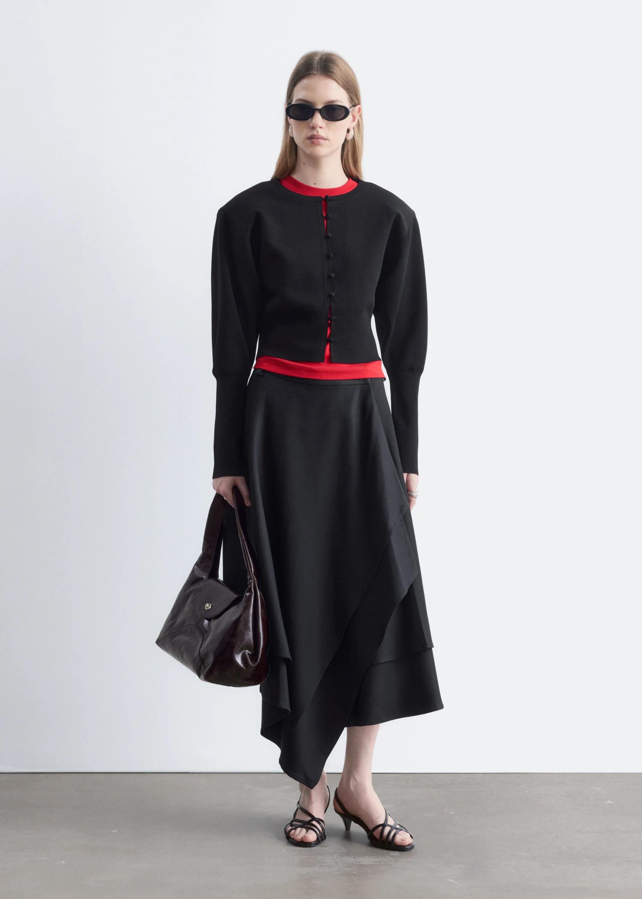 Cardigan ajusté avec fermeture boutonnée à boucles - Noir