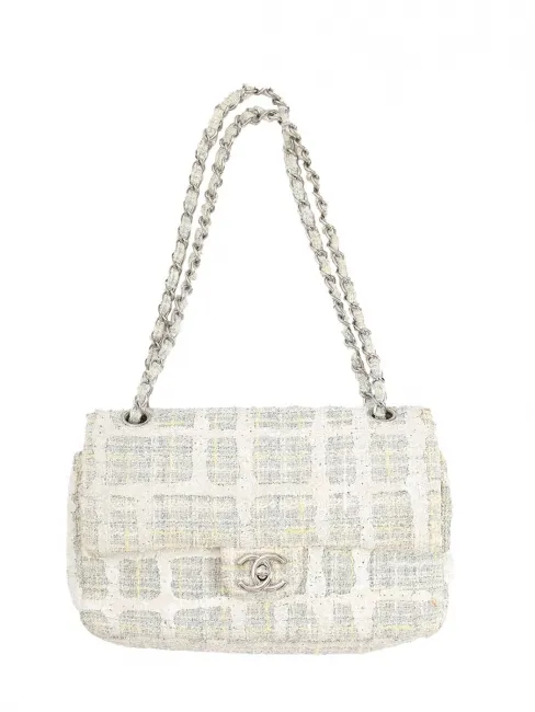 Sac classique timeless à rabat en tweed blanc bleu clair et jaune chaîne bandoulière argent