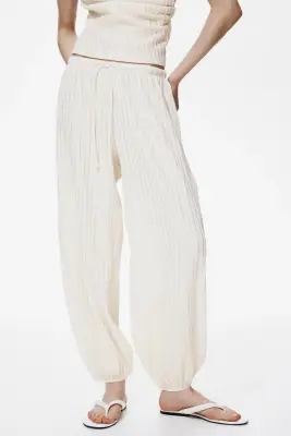 Pantalon texturé à jambes ballon - Crème — photo 2