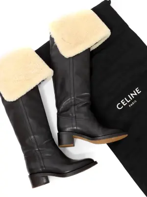 Bottes shearling cuissardes plates en cuir noir Prix Boutique 1600€ Taille 40 — photo 3