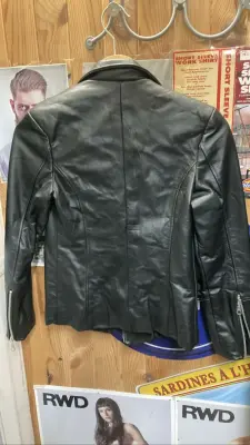 Veste en cuir noir — photo 3