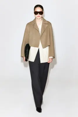 VESTE OVERSIZE COURTE EN LAINE DOUBLE FACE - SABLE — photo 3