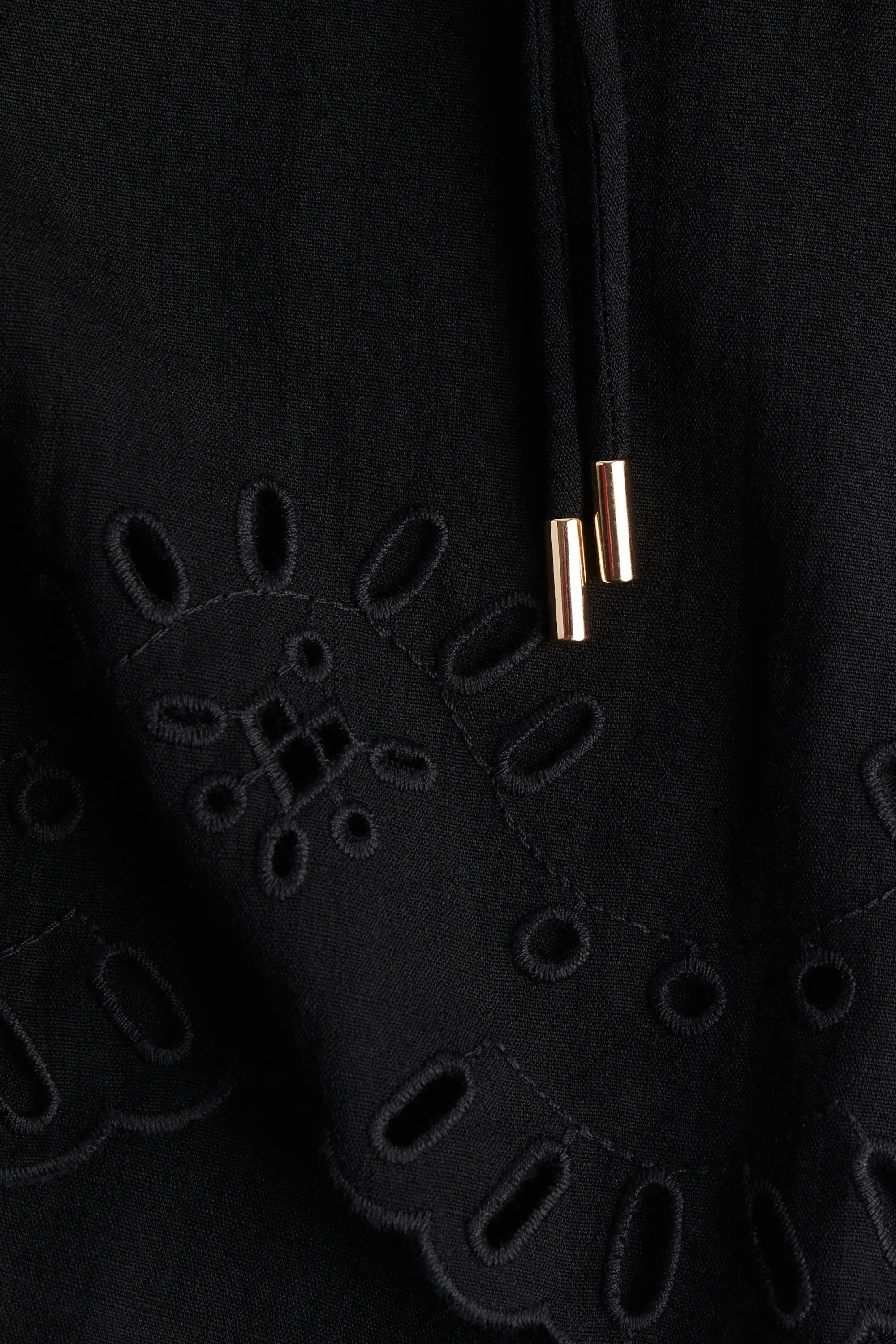 Robe chemise avec broderie anglaise - Noir