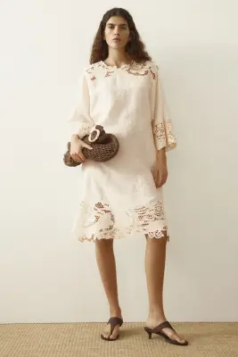 Robe avec broderie anglaise - Crème — photo 1