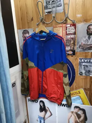 Veste Adidas tricolore — photo 1