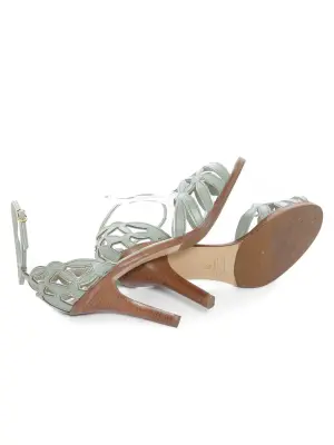 Sandales à talon en cuir ajouré vert d'eau Prix boutique 350€ Taille 39 — photo 5