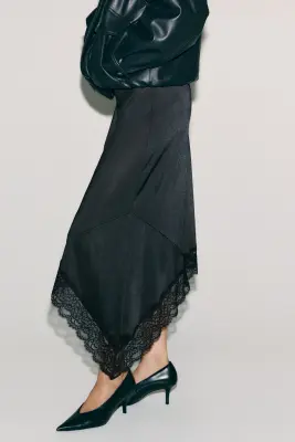 Jupe asymétrique avec dentelle - Noir — photo 2