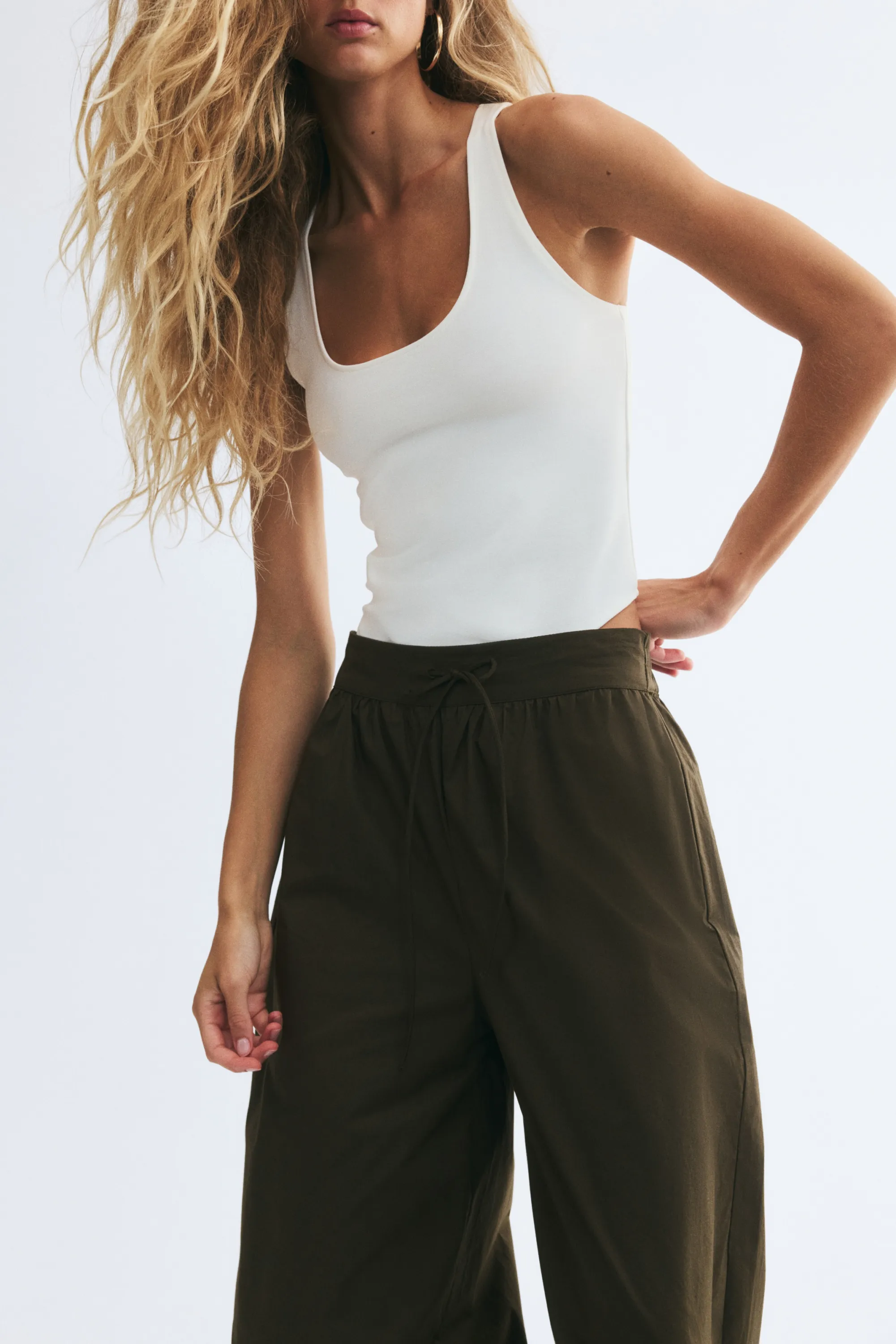 Pantalon à jambes ballon en popeline - Vert kaki foncé