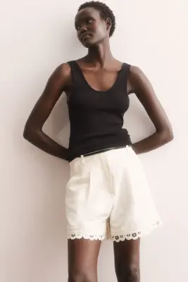 Short en lin mélangé avec ceinture - Crème — photo 1
