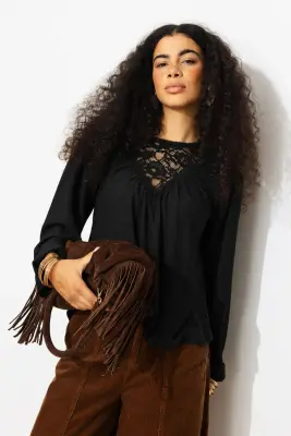 T-shirt détail dentelle Femme — photo 3