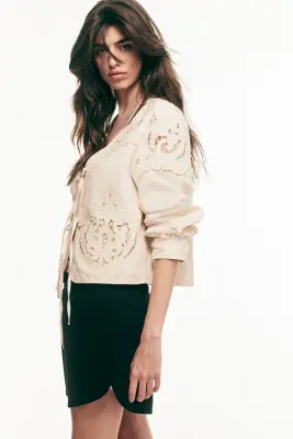 Veste en lin mélangé avec broderie anglaise - Beige clair — photo 3
