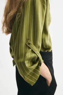 Chemise popover oversize - Vert olive/rayé — photo 4