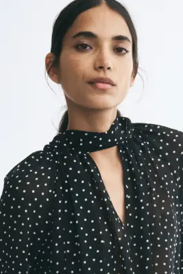 Blouse avec col cravate - Noir — photo 2