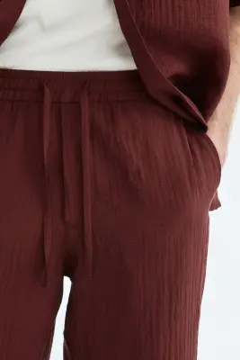 Pantalon texturé Relaxed Fit - Bordeaux — photo 1