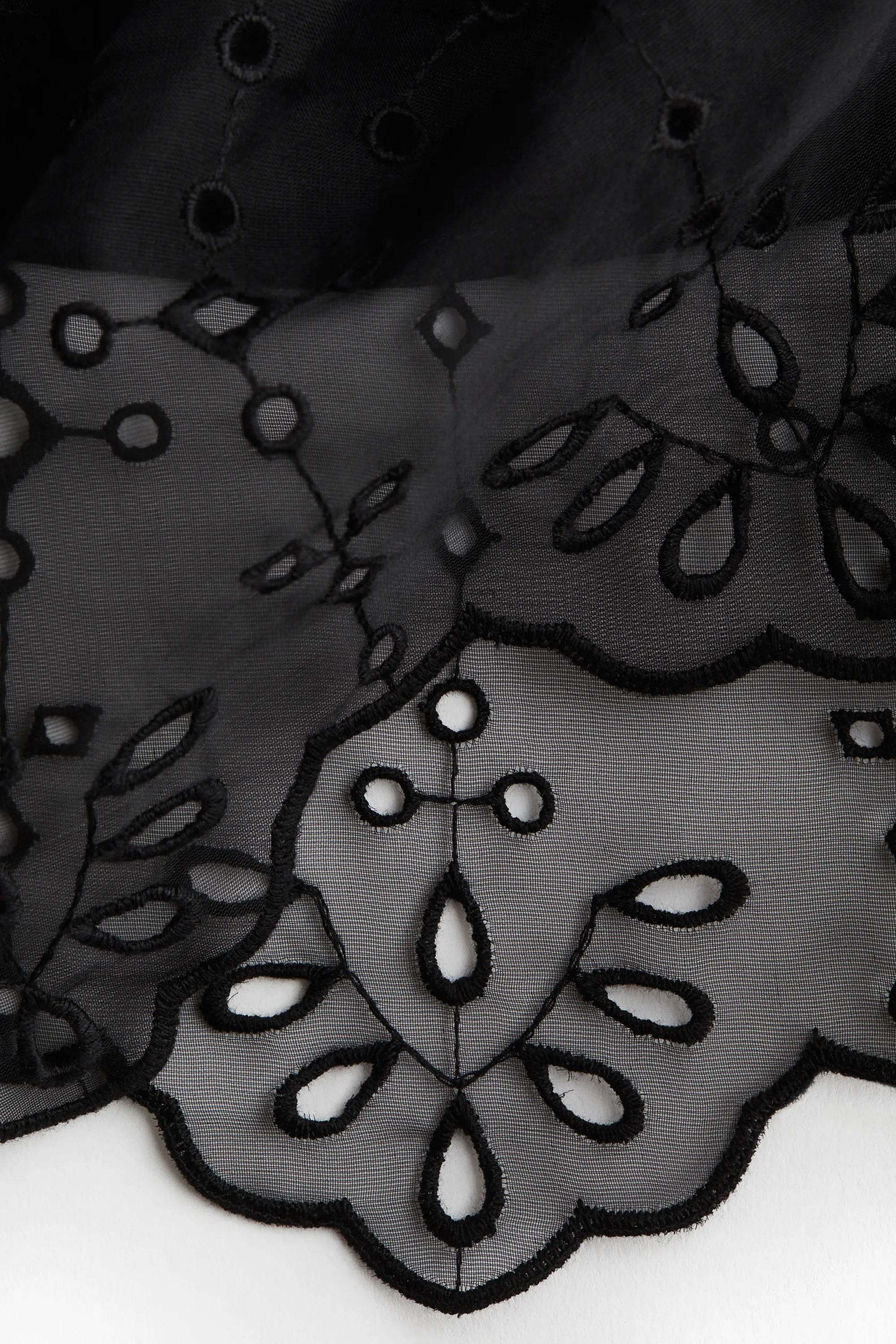 Jupe en organza avec broderie anglaise - Noir