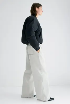 Pantalon en denim avec taille élastique - Gris clair — photo 1