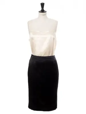 Jupe crayon taille haute en satin de soie noire Prix boutique 400€ Taille 36 — photo 1