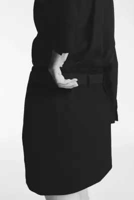 Minijupe avec ceinture - Noir — photo 3