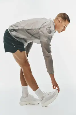 Short de running Lightweight Quick Dry​ ​ - Vert pin — photo 3