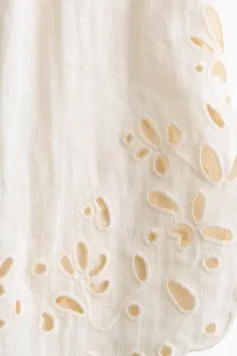 Short avec broderie anglaise - Crème — photo 4