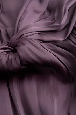 Robe longue en satin - Mauve foncé