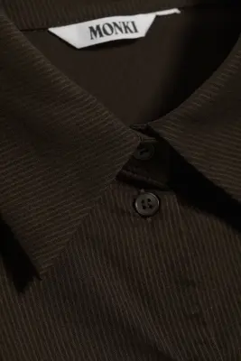 Chemise boutonnée ajustée - Marron foncé — photo 4