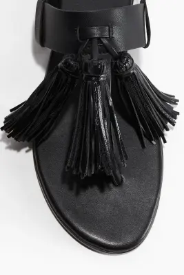 Sandales à glands - Noir — photo 1