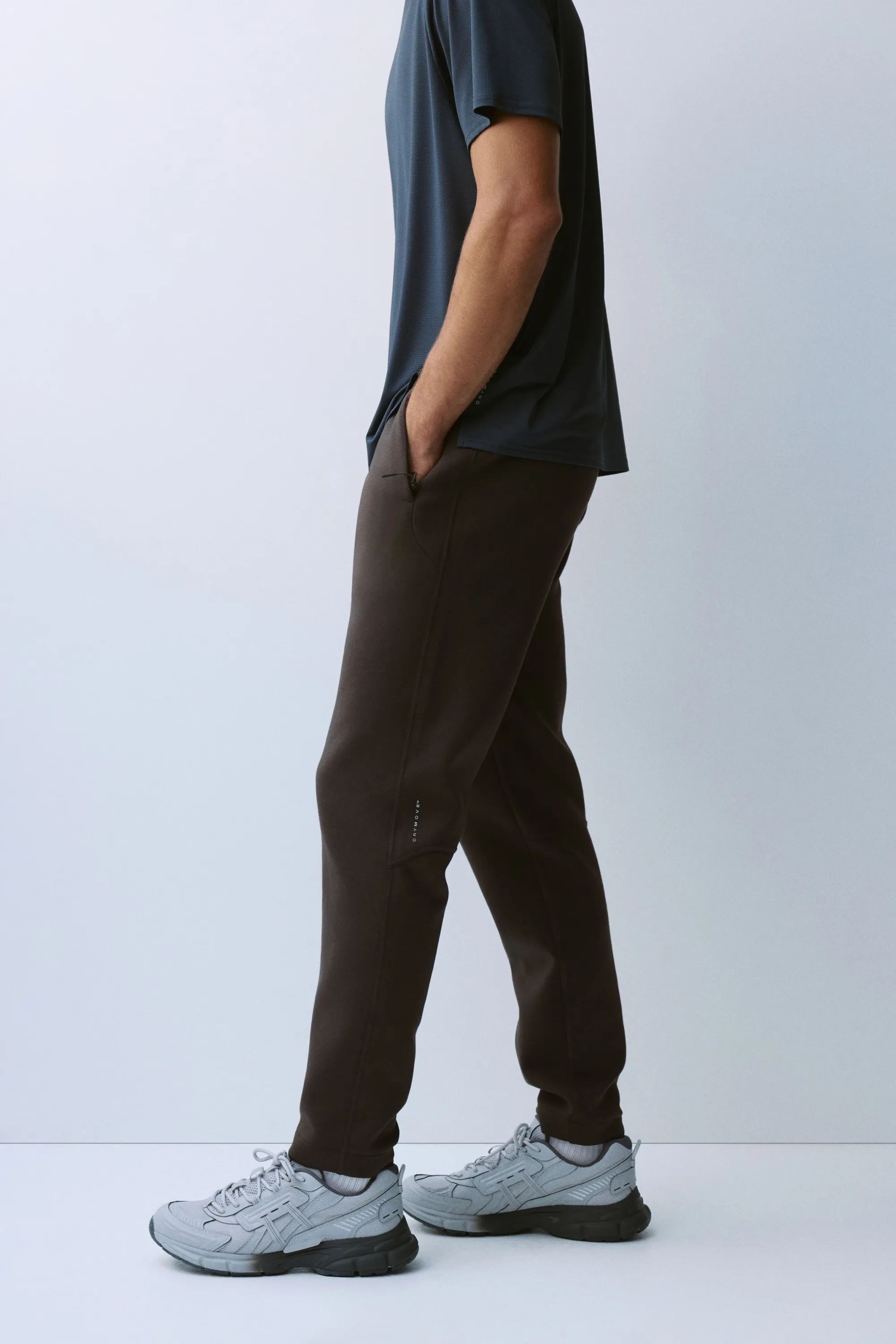 Pantalon jogger de sport Regular Fit DryMove™ - Café foncé