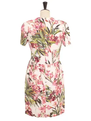 Robe cintrée manches courtes imprimée fleuri blanc, rose, et vert Prix boutique 1900€ Taille 38 — photo 5