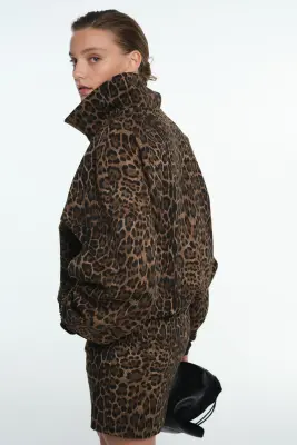 Veste oversize avec col entonnoir - Beige/imprimé léopard — photo 3