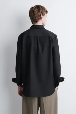 CHEMISE DÉCONTRACTÉE EN SERGÉ DE LAINE - NOIR — photo 5