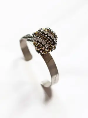 Bracelet en argent avec chaînes dorées et cristaux Swarovski — photo 4