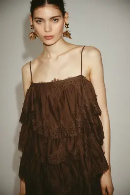 Tiered lace-trimmed dress - Marron — photo 1