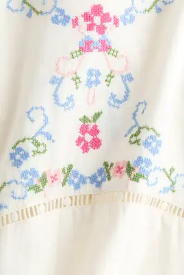 Robe brodée avec dos ouvert - Ivoire/fleuri — photo 3